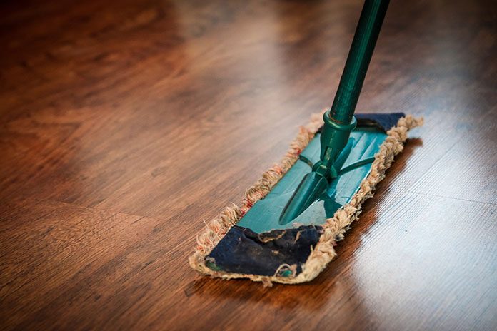 Jakie środki czystości dla domu najlepiej rozprawią się z brudem?