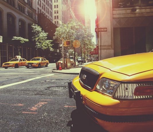 Samochód plus przyczepka. Samochód plus przyczepka.