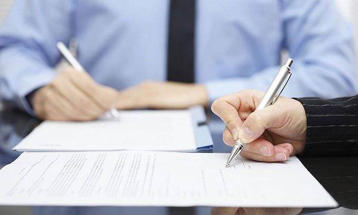 Czy warto zostać notariuszem?