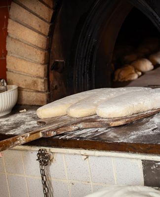 Domowe piece chlebowe — świeże pieczywo własnego wypieku