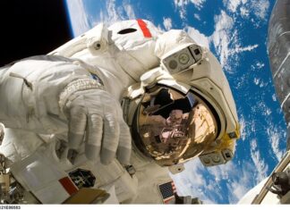 Kiedy można wyjść na pierwszy spacer z noworodkiem?