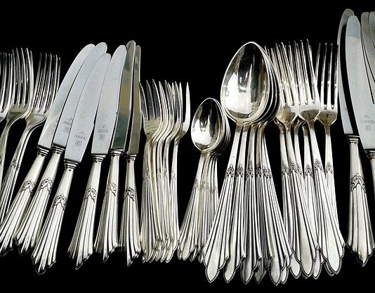 Kto sprowadził sztućce do Polski?