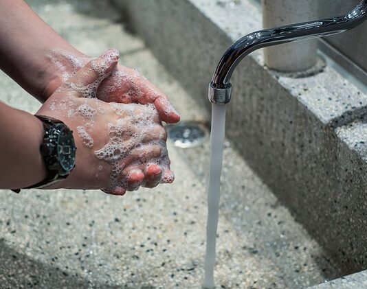 Czy pokrywki silikonowe można myć w zmywarce?