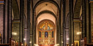 Gdzie można kupić ławki cmentarne? Gdzie można kupić ławki cmentarne?