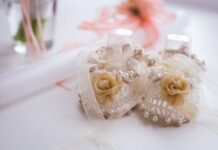 Ile babcia daje na chrzciny wnuka?