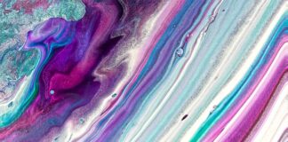 Jaki kolor pasuje do ciemnego korytarza? Jaki kolor pasuje do ciemnego korytarza?