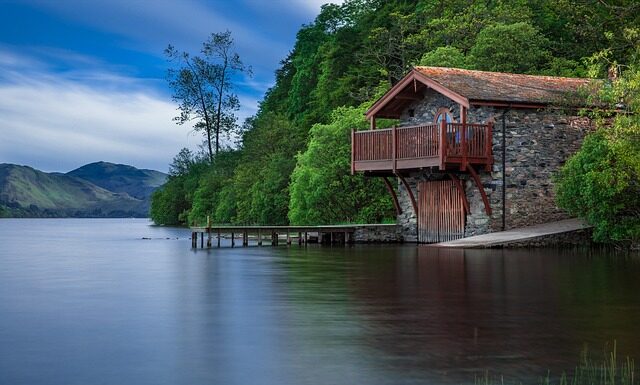 Jak zabezpieczyć balkon przed wypadnięciem psa?