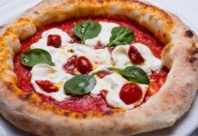 Ile ważą dwie łyżki mąki?