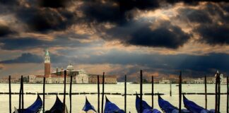 Ile kupić prześcieradeł do gondoli?