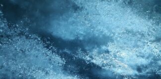 Jak zamontować osłonę balkonową sznurkiem?