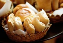 Czy można mieszać drożdże metalowa łyżka? Czy można mieszać drożdże metalowa łyżka?