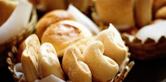 Czy można mieszać drożdże metalowa łyżka?