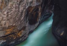 Dlaczego masa solna pęka? Dlaczego masa solna pęka?