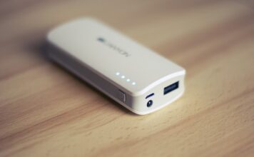 Czy powerbank można ładować ładowarka od telefonu? Czy powerbank można ładować ładowarka od telefonu?